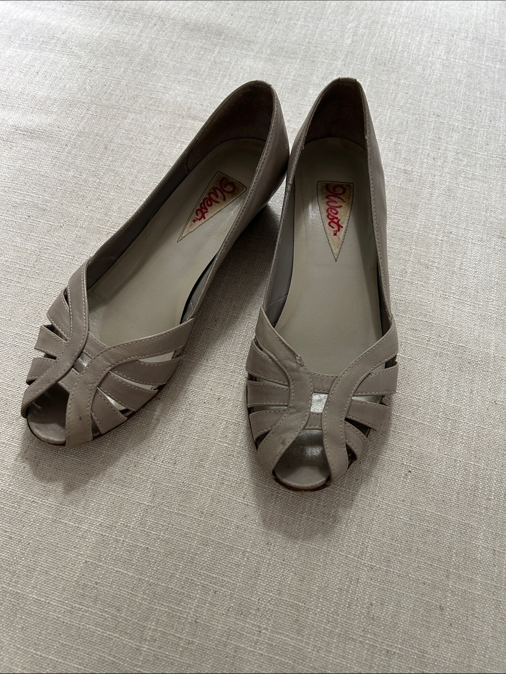 Vintage 9 West Peep-Toe Kitten Heels Taupe Size 7.5 80's Leather Woven Preppy
